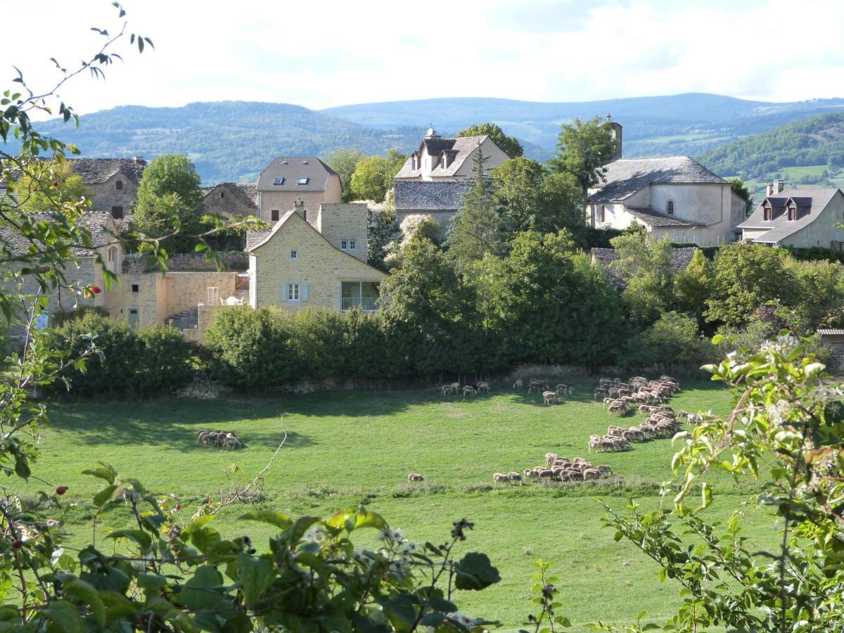 La Reine Des Pres Chambres D'Hotes Saint-Bonnet-de-Chirac エクステリア 写真