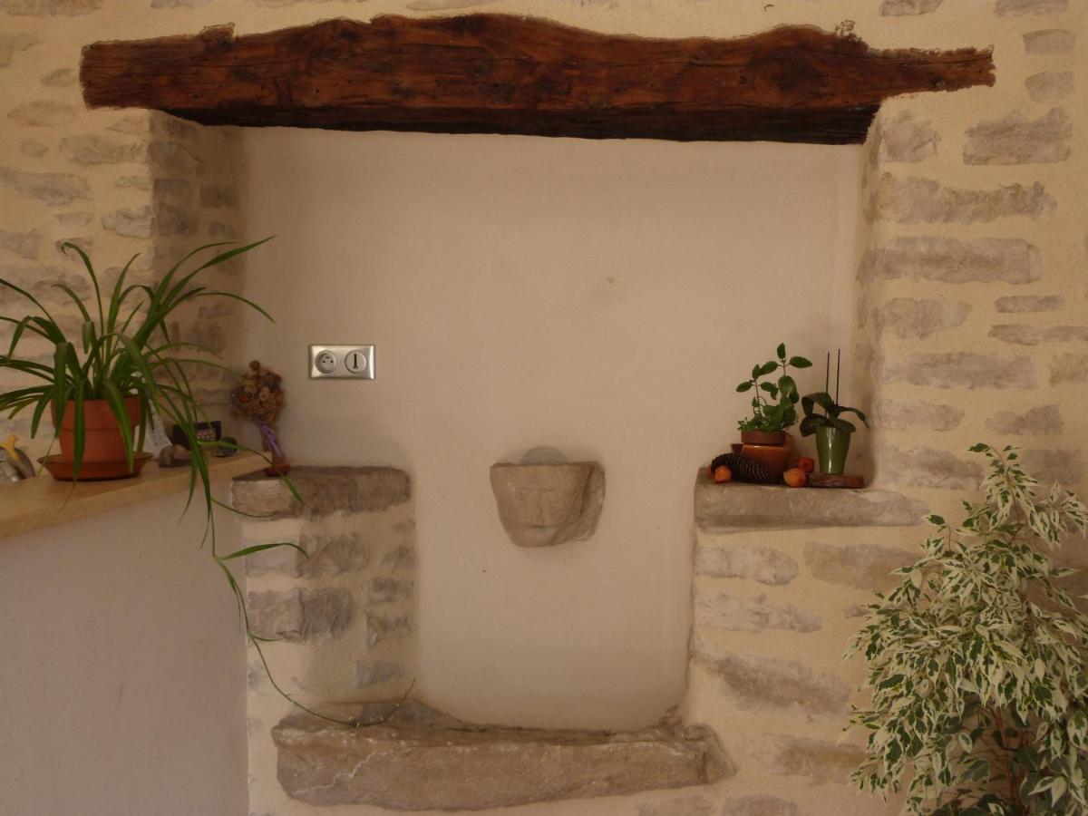 La Reine Des Pres Chambres D'Hotes Saint-Bonnet-de-Chirac エクステリア 写真